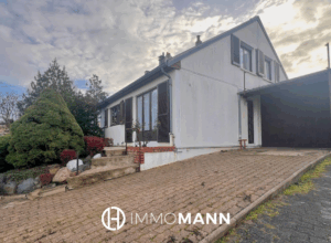 Maison mitoyenne familiale avec extérieur et garage